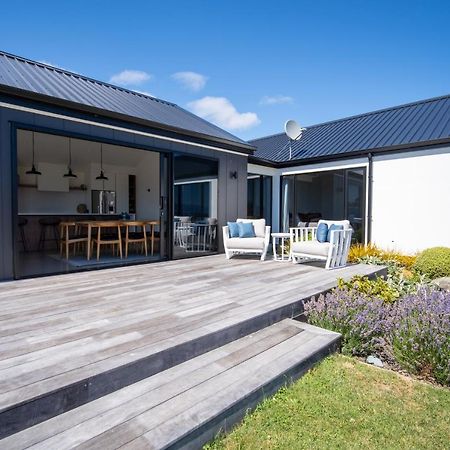 Lake House - Te Anau Holiday Home Экстерьер фото