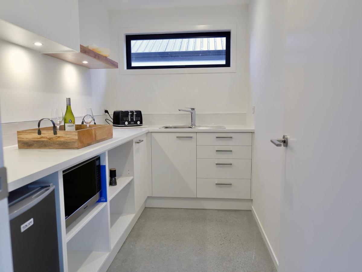Lake House - Te Anau Holiday Home Экстерьер фото